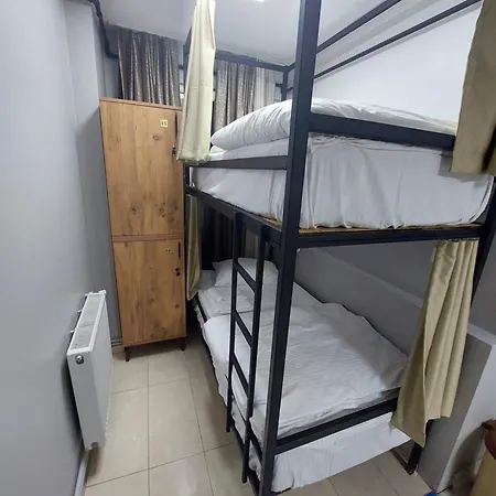 Moon Auberge de jeunesse *