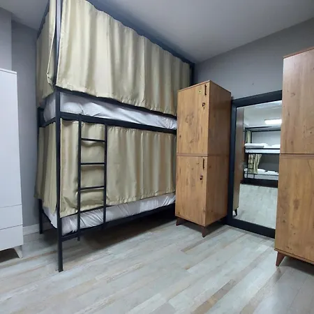 Moon Хостел Стамбул