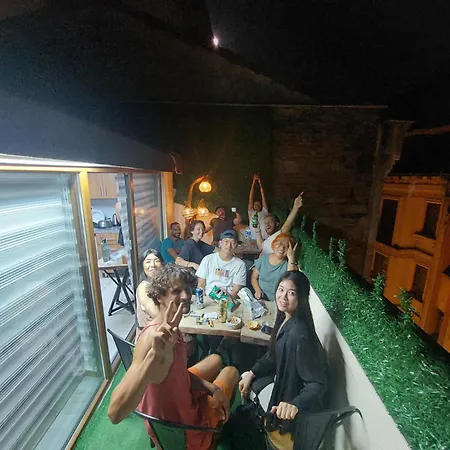 Moon * Стамбул